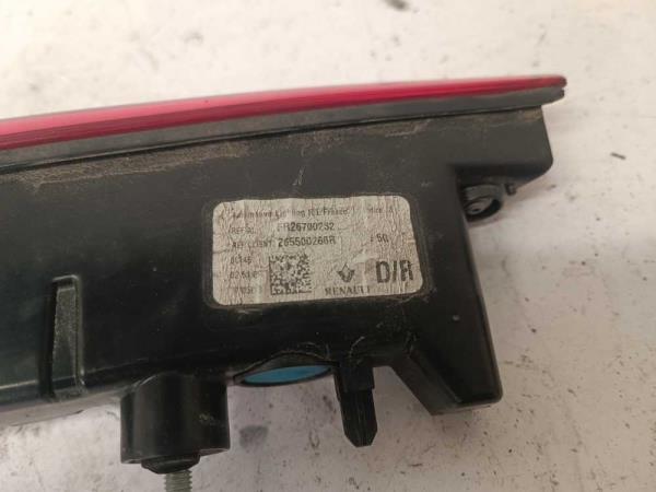 FEU ARRIERE DROIT RENAULT - Vue 3